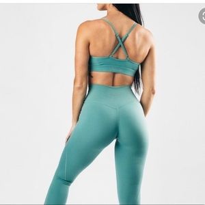 Alphalete Surface Power Bra & Infinity Legging Set - Size S